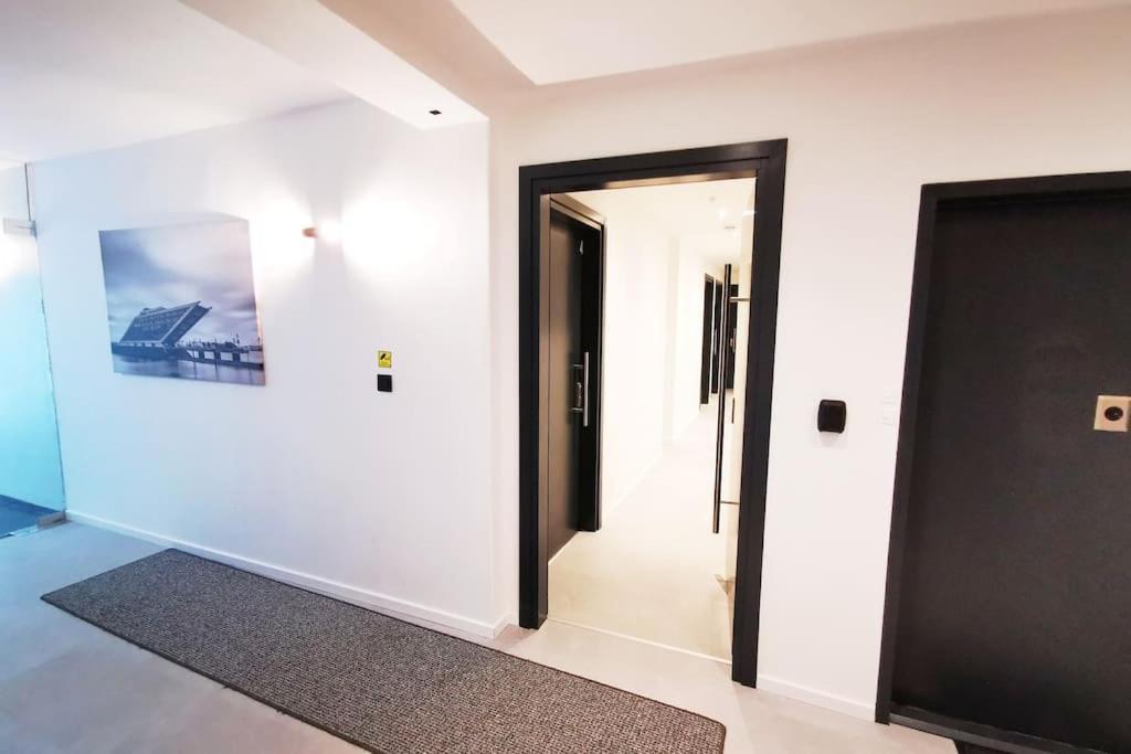 Hh 03 By Rockchair - Superhost Status - Modernes Apartment Mit Sonnigem Balkon & Premium Boxspringbetten In Winterhude - Hamburg Top Geheimtipp Exterior photo